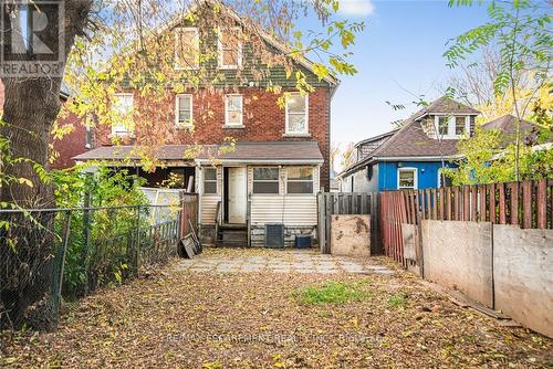 8 Leeds Street, Hamilton, ON - Outdoor