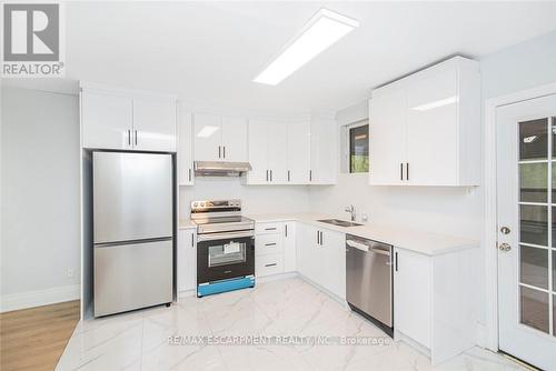 8 Leeds Street, Hamilton, ON - Indoor Photo Showing Kitchen With Stainless Steel Kitchen With Double Sink