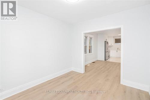 8 Leeds Street, Hamilton, ON - Indoor Photo Showing Other Room