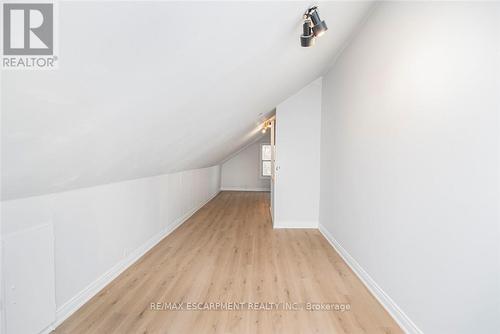 8 Leeds Street, Hamilton, ON - Indoor Photo Showing Other Room