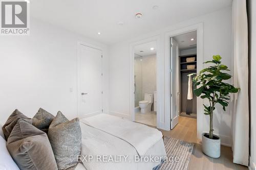 418 - 399 Royal Orchard Boulevard, Markham, ON - Indoor