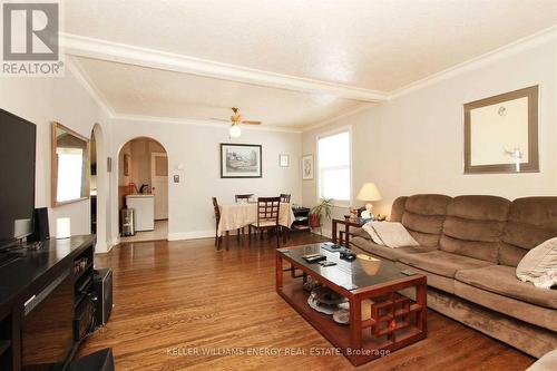 64 Grenfell Street, Oshawa (Vanier), ON - Indoor Photo Showing Living Room