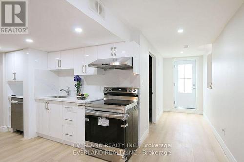 Basement - 38 Kimberly Court, Richmond Hill, ON - Indoor Photo Showing Kitchen