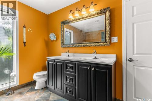 225 3Rd Street E, Regina Beach, SK - Indoor Photo Showing Bathroom