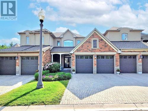 29 Tucker Court, Aurora, ON - Outdoor With Facade