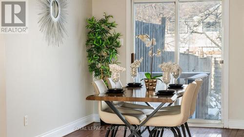3333 Mainsail Crescent, Mississauga, ON - Indoor Photo Showing Dining Room