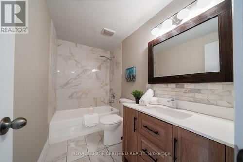 3333 Mainsail Crescent, Mississauga, ON - Indoor Photo Showing Bathroom