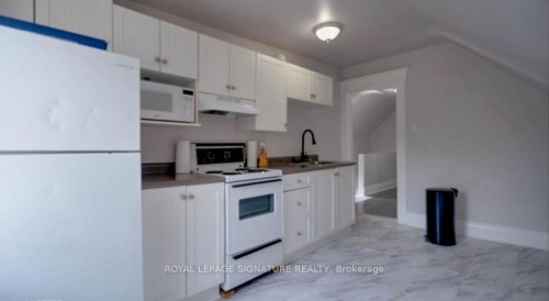 2-853 Fraser Street, North Bay, ON - Indoor Photo Showing Kitchen