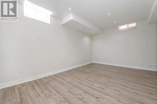 391 Vellore Park Avenue, Vaughan, ON - Indoor Photo Showing Other Room