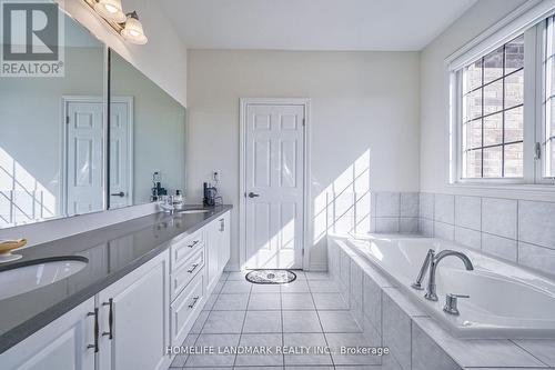 329 Danny Wheeler Boulevard, Georgina, ON - Indoor Photo Showing Bathroom