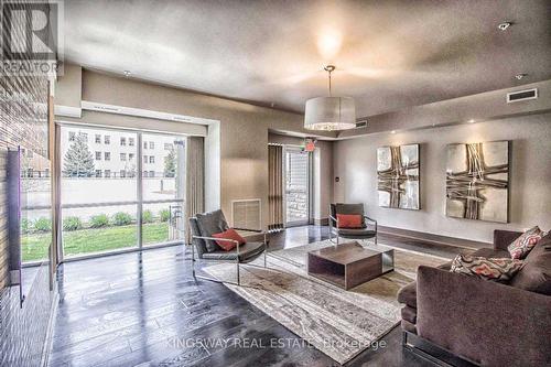 318 - 570 Lolita Gardens, Mississauga, ON - Indoor