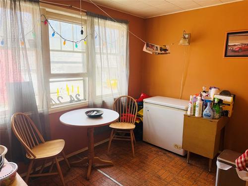 5744 Vermillion Street, Edgewater, BC 