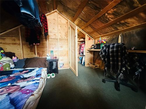 5744 Vermillion Street, Edgewater, BC 