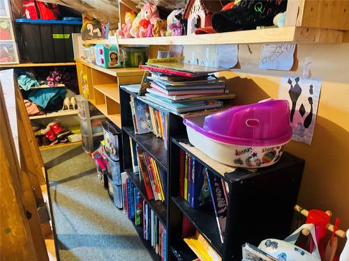 5744 Vermillion Street, Edgewater, BC 