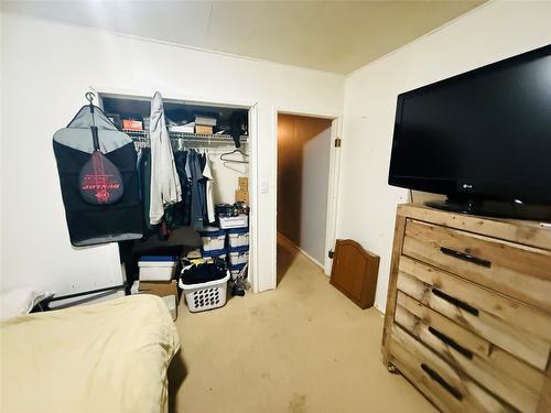 5744 Vermillion Street, Edgewater, BC 