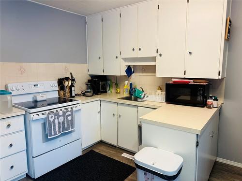 5744 Vermillion Street, Edgewater, BC 