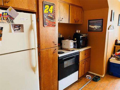 5744 Vermillion Street, Edgewater, BC 