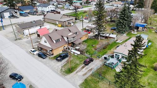 5744 Vermillion Street, Edgewater, BC 