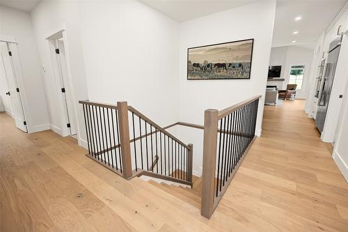 4135 June Springs Road, Kelowna, BC - Indoor Photo Showing Other Room