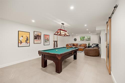 4135 June Springs Road, Kelowna, BC - Indoor Photo Showing Other Room