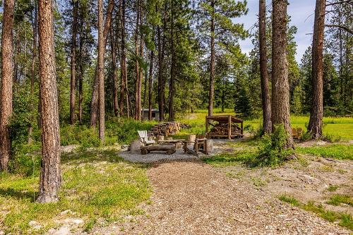 4135 June Springs Road, Kelowna, BC - Outdoor