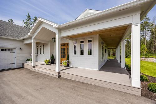 4135 June Springs Road, Kelowna, BC - Outdoor