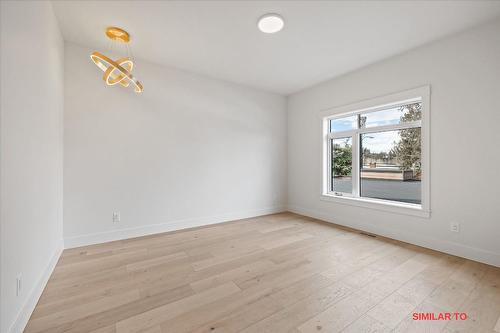 4621 Fordham Road, Kelowna, BC - Indoor Photo Showing Other Room