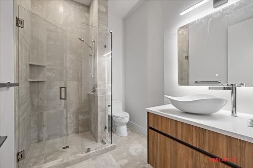 4621 Fordham Road, Kelowna, BC - Indoor Photo Showing Bathroom