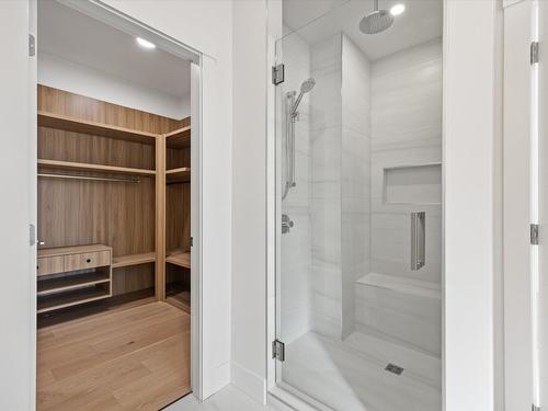 4619 Fordham Road, Kelowna, BC - Indoor Photo Showing Bathroom