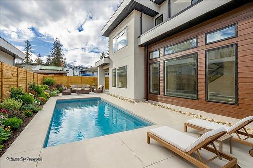 4619 Fordham Road, Kelowna, BC - Outdoor With In Ground Pool With Deck Patio Veranda