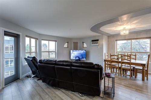 302-2130 Vasile Road, Kelowna, BC - Indoor