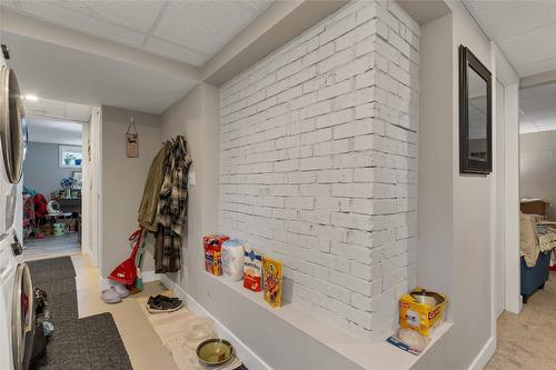 1505 32 Avenue, Vernon, BC - Indoor Photo Showing Other Room