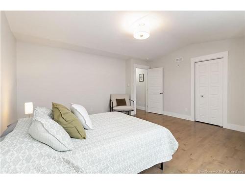 29 Stillwater Dr, Moncton, NB 