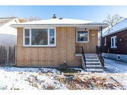 1708 ST. LUKE  Windsor, ON N8Y 3N6