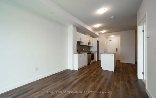 303-461 Green Road, Hamilton, ON - Indoor Photo Showing Kitchen