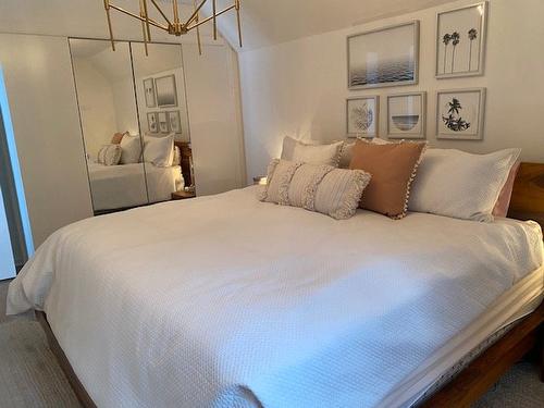 Chambre à coucher principale - 29 Av. Turcot, Saint-Sauveur, QC - Indoor Photo Showing Bedroom