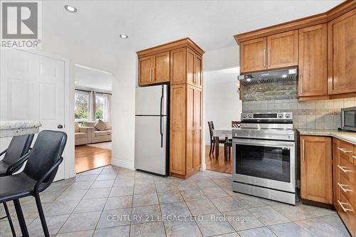 3 Nelson Avenue, Kitchener, ON - Indoor Photo Showing Kitchen
