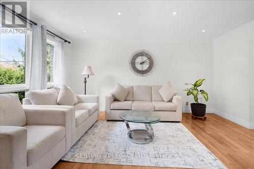 3 Nelson Avenue, Kitchener, ON - Indoor Photo Showing Living Room