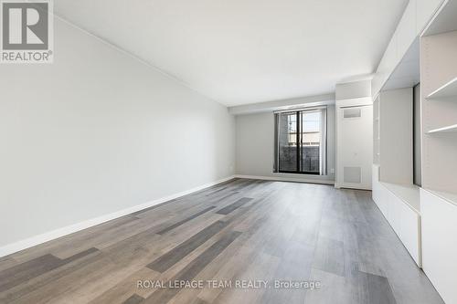 Living Room's virtually left shelving, right side - 901 - 200 Bay Street, Ottawa, ON - Indoor Photo Showing Other Room