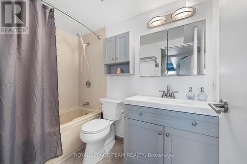 Main 4 piece bath as in ORIGINAL PHOTO - 901 - 200 Bay Street, Ottawa, ON - Indoor Photo Showing Bathroom