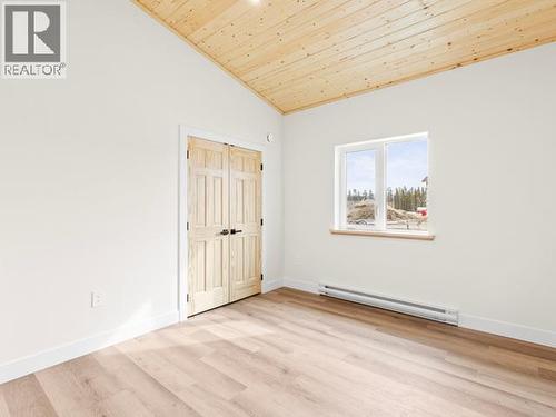 40 Beryl Place, Whitehorse, YT - Indoor Photo Showing Other Room