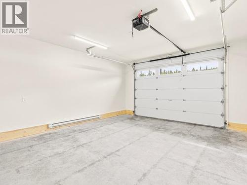 40 Beryl Place, Whitehorse, YT - Indoor Photo Showing Garage