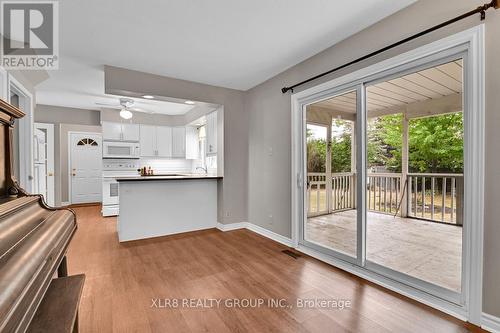 12 John Sidney Crescent, Ottawa, ON - Indoor Photo Showing Kitchen