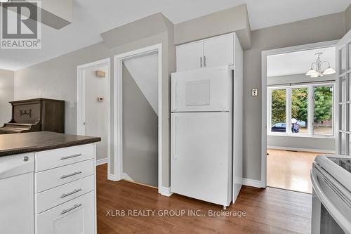 12 John Sidney Crescent, Ottawa, ON - Indoor Photo Showing Kitchen
