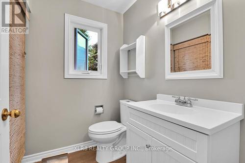 12 John Sidney Crescent, Ottawa, ON - Indoor Photo Showing Bathroom
