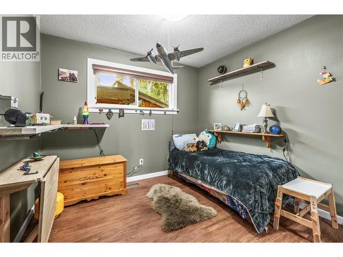 1016 34 Avenue, Vernon, BC - Indoor Photo Showing Bedroom