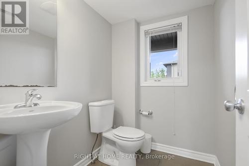 B - 1120 Klondike Road, Ottawa, ON - Indoor Photo Showing Bathroom