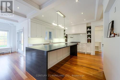 16 Flatbush Avenue, Vaughan, ON - Indoor Photo Showing Kitchen