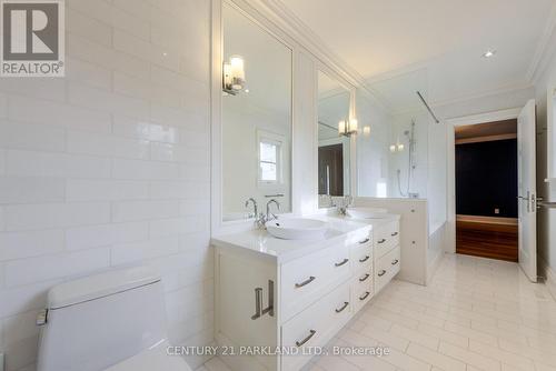 16 Flatbush Avenue, Vaughan, ON - Indoor Photo Showing Bathroom