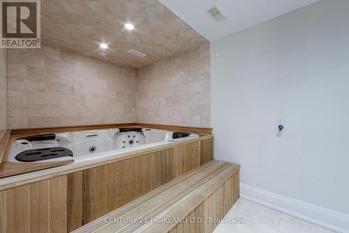 16 Flatbush Avenue, Vaughan, ON - Indoor